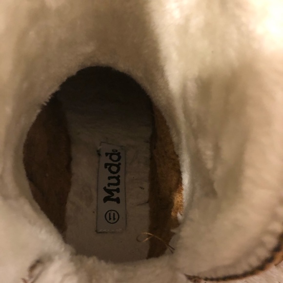 MUDD Boots / Booties - Faux Fur and Synthetic Upper. Excellent Nearly-New. - Picture 8 of 8